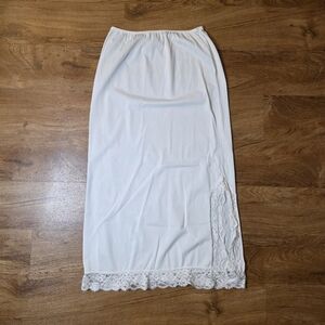 Elegant White Lace Trim Skirt